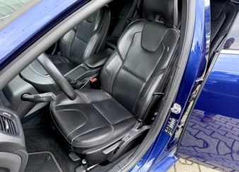 V40