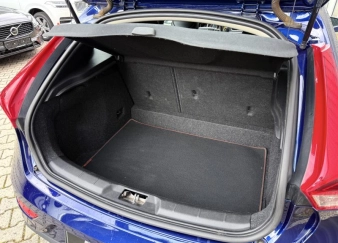 V40
