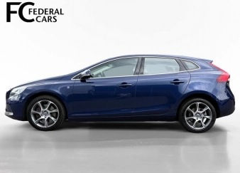 V40
