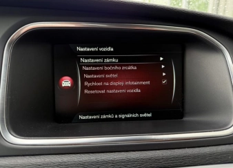 V40
