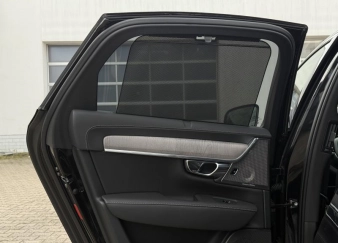 S90