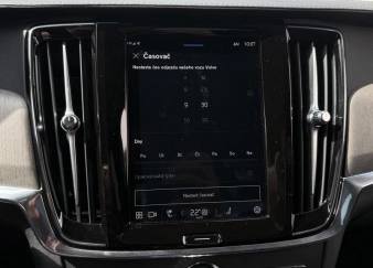 S90